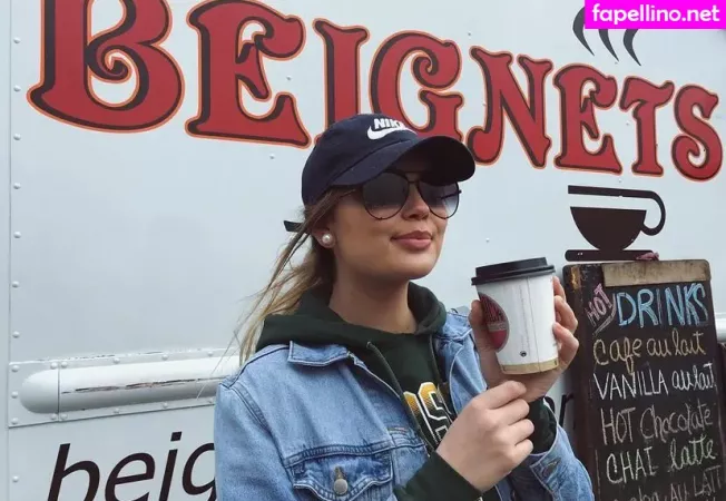 Catie Archambeau OnlyFans Thumbnail #aULmxbl3JB