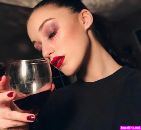 Catie Whalen OnlyFans Thumbnail #oJKiPnSRSa