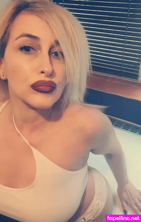 Catinca OnlyFans Thumbnail #4N1DrPUg92