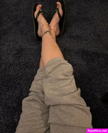 Catprincessfeet OnlyFans Thumbnail #NbYNd8Y3io