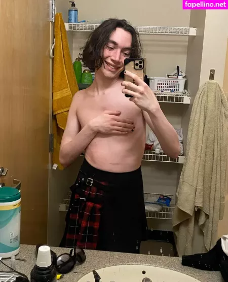 Catsnvodka OnlyFans Thumbnail #1yZLmAHa33