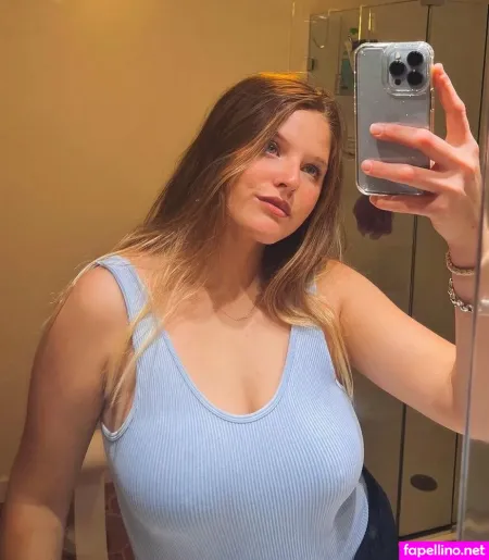 Catu Mercol OnlyFans Thumbnail #dYW1ggb8Kl