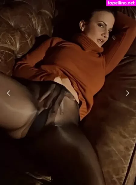 Catwoman385 1 OnlyFans Thumbnail #IzSOi8nE1j