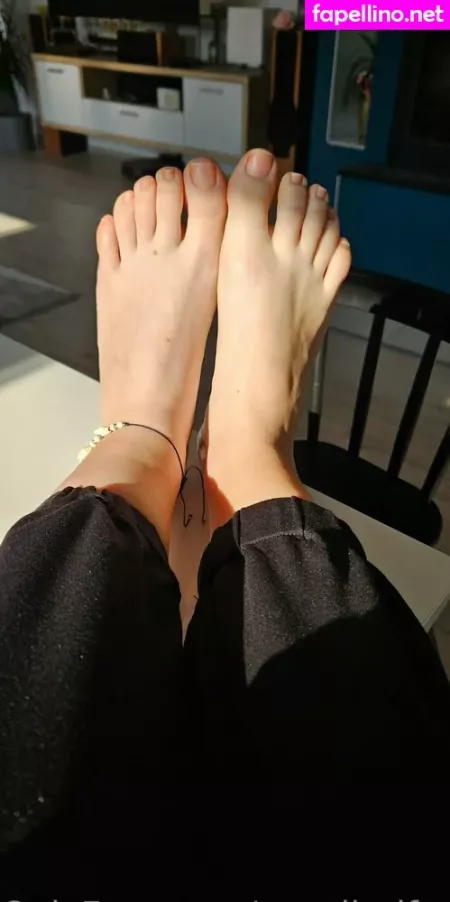 Cavalierifeetfree OnlyFans Thumbnail #TiXX3B1vLD