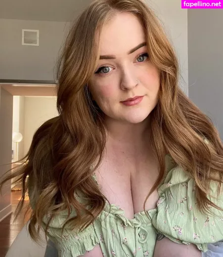 Cayley M OnlyFans Thumbnail #R1kxuwXKe2