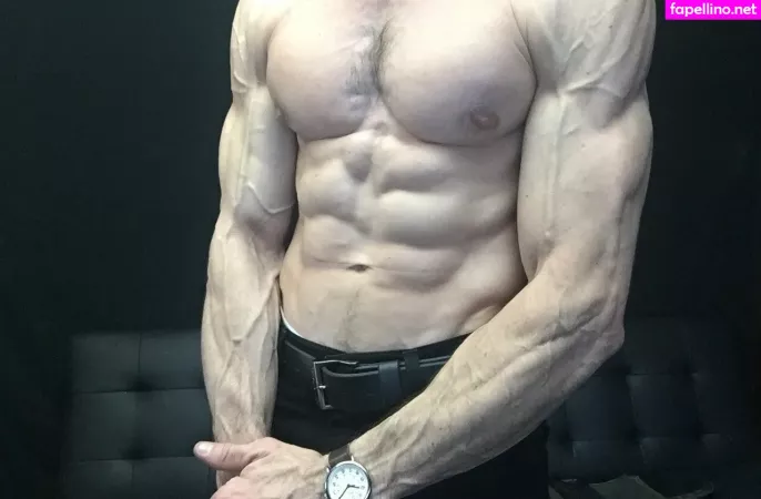 Cbadonis OnlyFans Thumbnail #TnnJgJS9C9