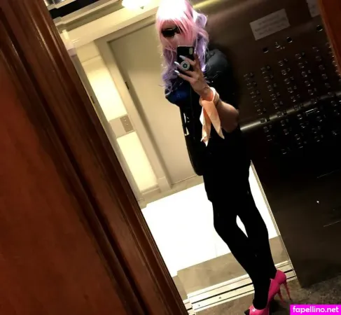 Cdcarlyxo OnlyFans Thumbnail #waFVk8GGws