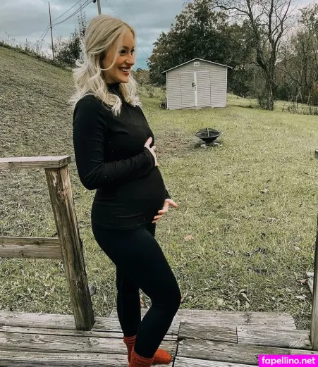 Cece Handley 2 OnlyFans Thumbnail #EhyRTWAt1Z