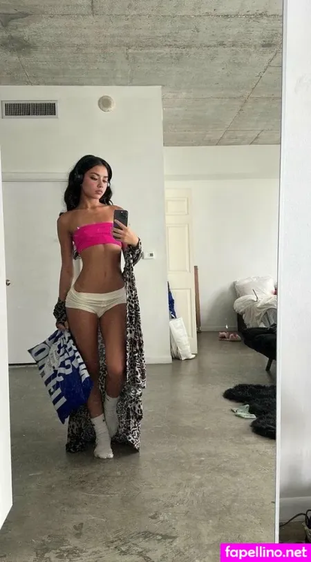 Cecile Proulx OnlyFans Thumbnail #293W0YHMEQ