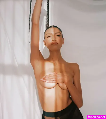 Cecilia Solivan OnlyFans Thumbnail #ifKko4ekbX