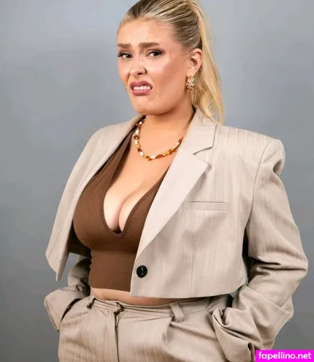 Cecily Hitchcock OnlyFans Thumbnail #WtEnEor4q9