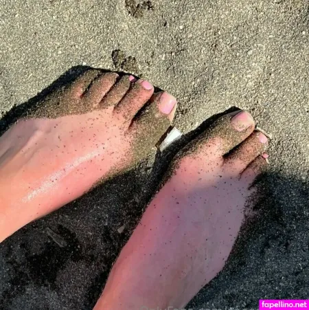 Ceeceefreeof OnlyFans Thumbnail #uDshgiEwA5