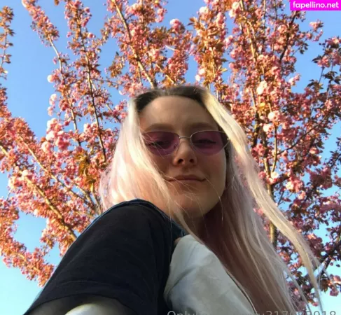 Celebrity Hannah Montana OnlyFans Thumbnail #tMPijz9p9S