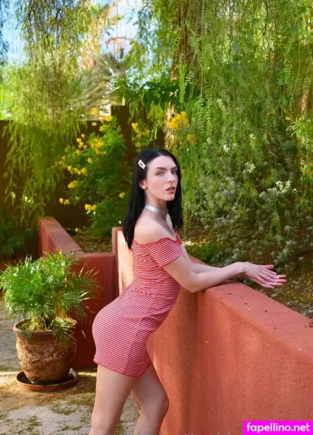 Celestinabloomsofficial OnlyFans Thumbnail #wBl5DemrRy