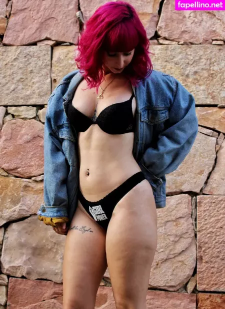 Celialindermann OnlyFans Thumbnail #uNJYqY9HRO