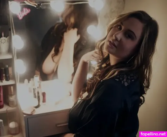 Celina Grimm OnlyFans Thumbnail #KCLfMv5yPT