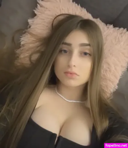 Celina Heinrichs OnlyFans Thumbnail #TLjb8aSuIg