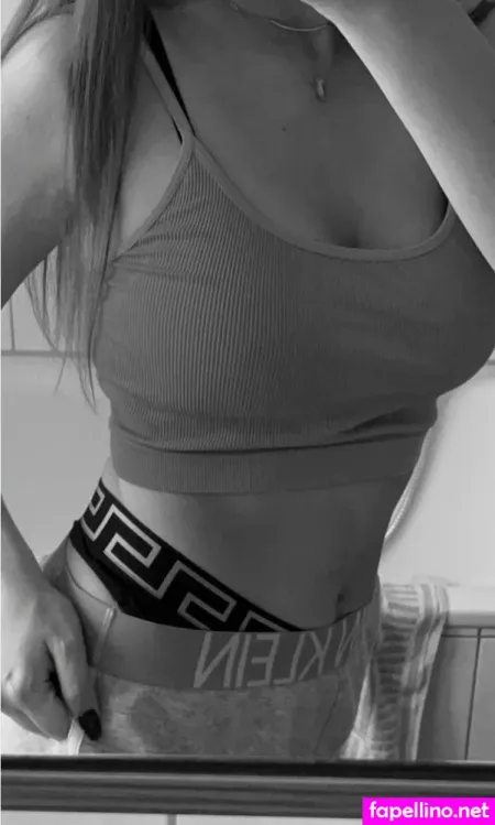 Celina Heinrichs OnlyFans Thumbnail #iyjrEug0V3