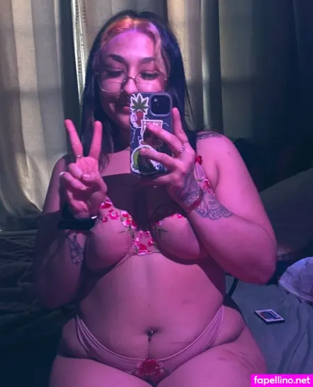 Celinarenaee OnlyFans Thumbnail #dKeLIglSTn