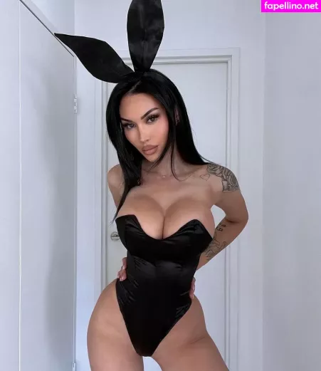 Celine Centino OnlyFans Thumbnail #svTJoly9x5