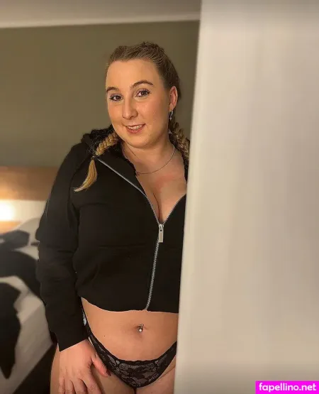 Celine Dem OnlyFans Thumbnail #uxh4D7etq0