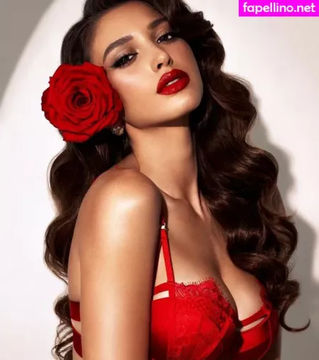 Celine Farach OnlyFans Thumbnail #NkW5Ra3U4z