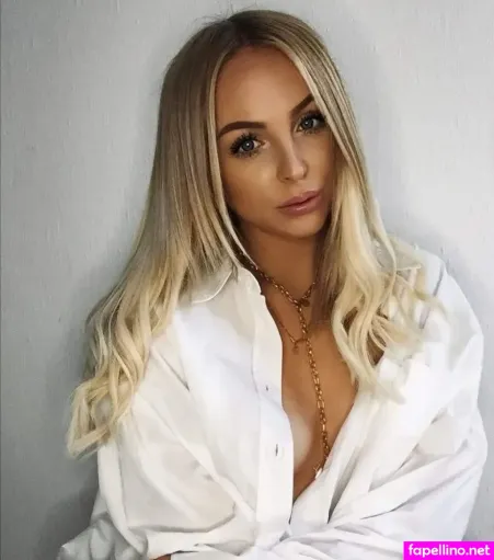 Celine Preuss OnlyFans Thumbnail #kRY7mS7mBo