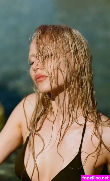 Celinealbar OnlyFans Thumbnail #UeCShWyzFw