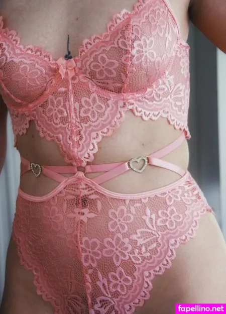 Celinecorafree OnlyFans Thumbnail #ykx6Uc4hP4