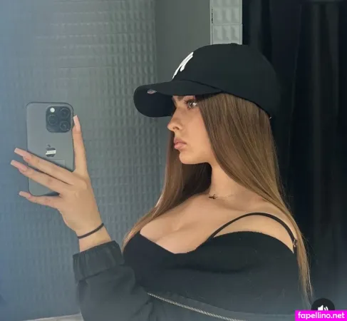 Celinegbl Main Profile Photo