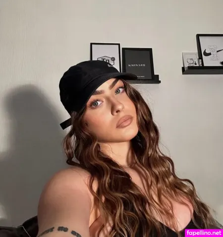 Celinegbl OnlyFans Thumbnail #PQhIvQ9sTR