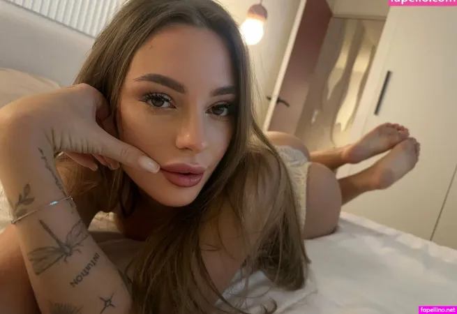 Celinerose OnlyFans Thumbnail #FHbp6GnVXO