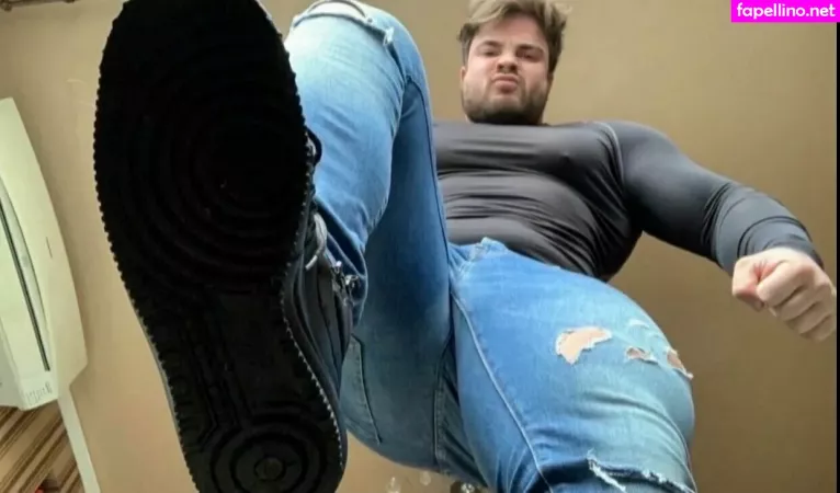 Cello Leitefree OnlyFans Thumbnail #WzY8F2xULV