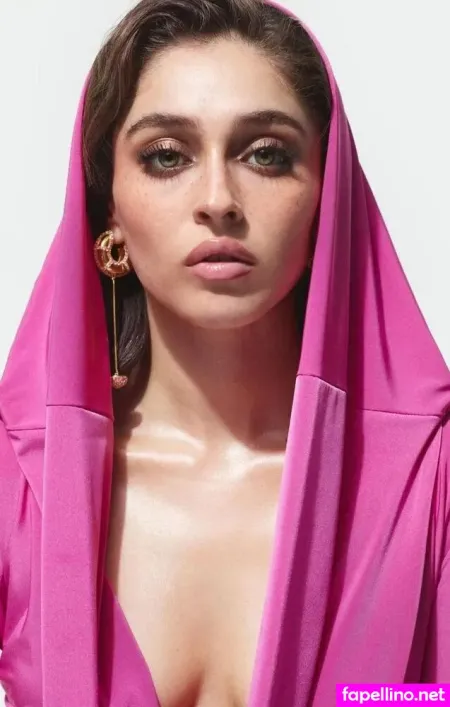 Cemre Baysel OnlyFans Thumbnail #TLVtlkZI5K