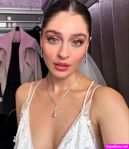 Cemre Baysel OnlyFans Thumbnail #V99fbFZjTu