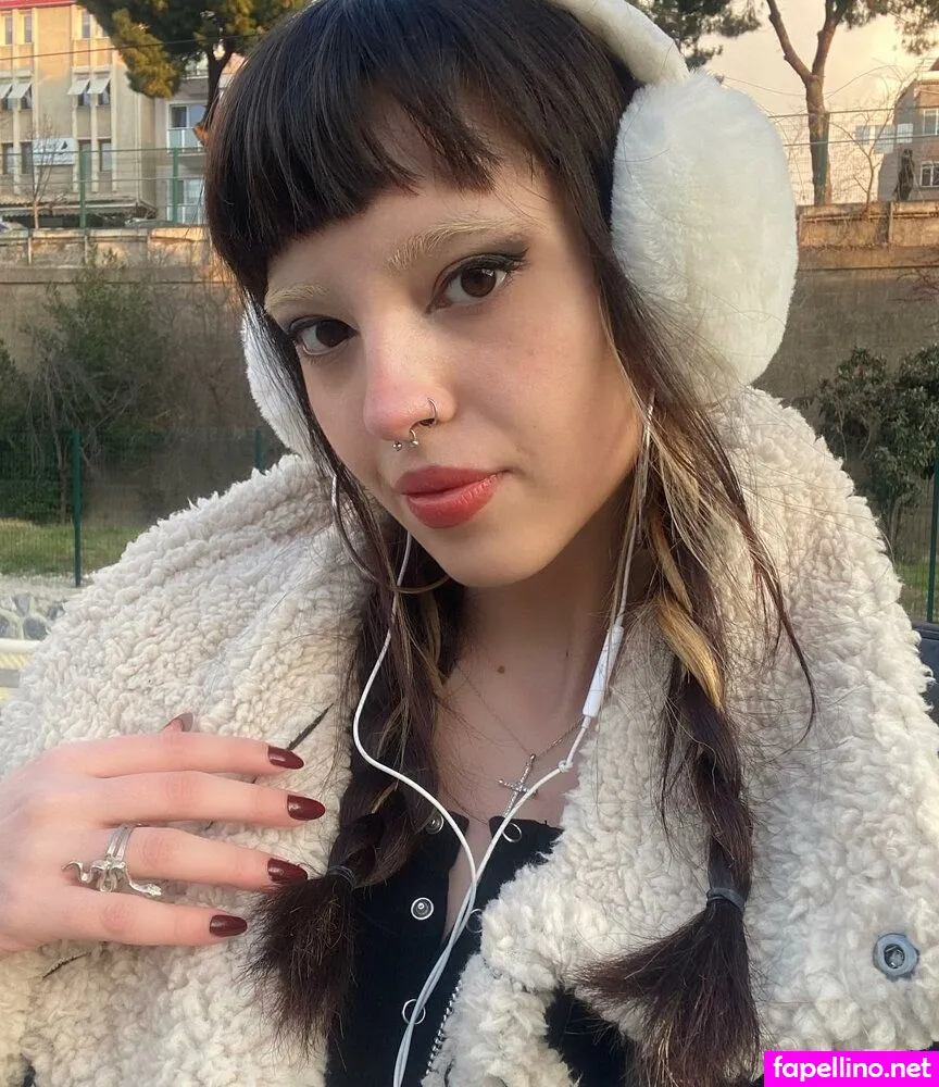 Sybilvanex, cemregokcek Nude Leaked OnlyFans Photo #Rnxn0F0Wu5