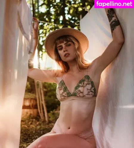 Cera Gibson OnlyFans Thumbnail #yqAlpP7UQr