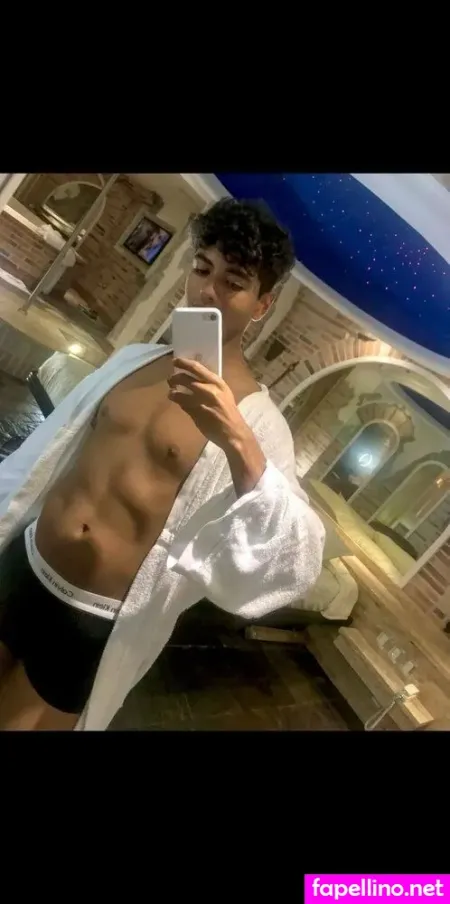 Cessargutifree OnlyFans Thumbnail #snZB1u3wwa