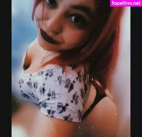 Chachekush420 OnlyFans Thumbnail #F9jqvNjyiN