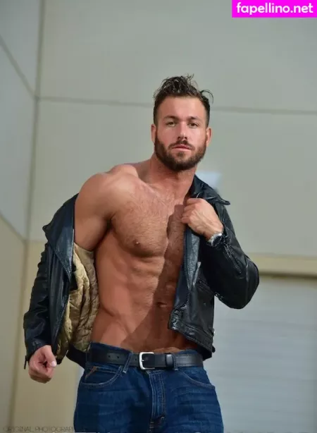 Chadwhitexxxfree OnlyFans Thumbnail #No2pPLljSS