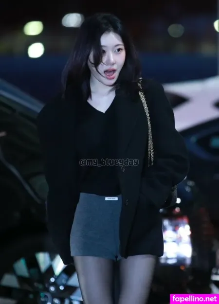 Chaeryeong OnlyFans Thumbnail #0Ugr6Q3mZK