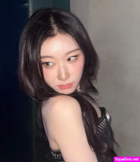 Chaeryeong OnlyFans Thumbnail #LDm0MFk9bM
