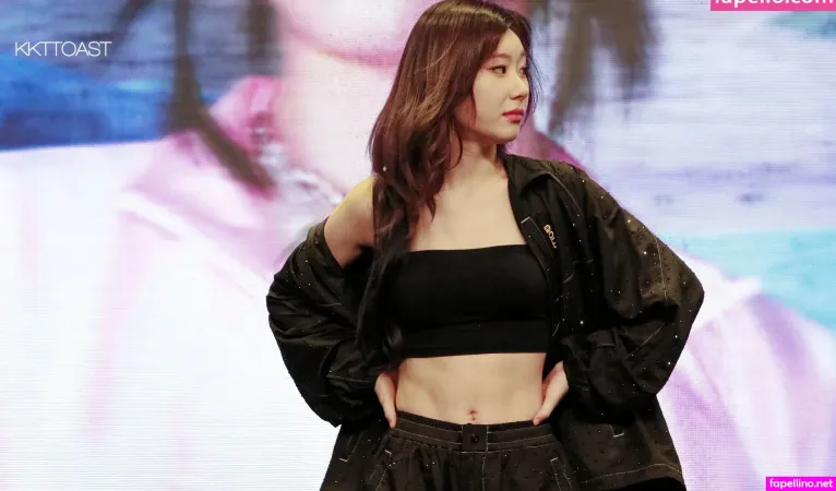 Chaeryeong OnlyFans Thumbnail #Mx3QxzSmcM