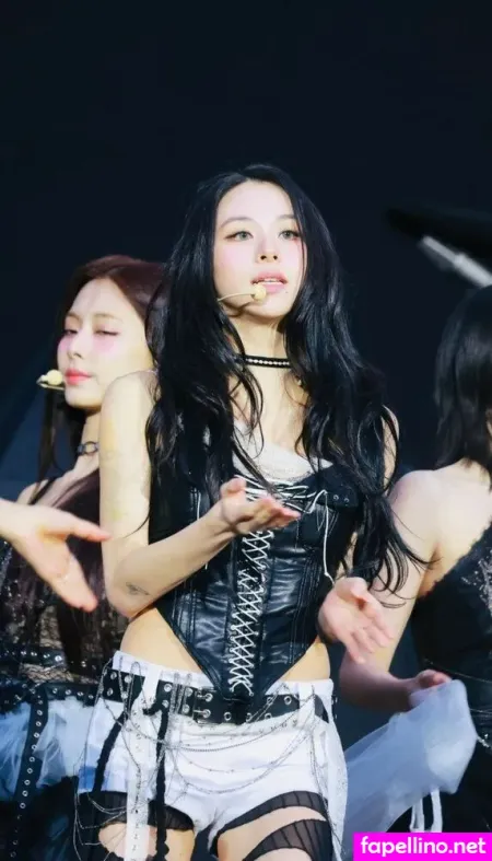 Chaeyoung Main Profile Photo