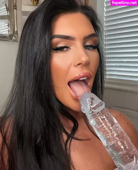 Chalieparkes OnlyFans Thumbnail #AIv4t4S1Qj