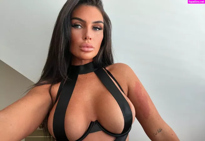 Chalieparkes OnlyFans Thumbnail #nRMxOcKciP