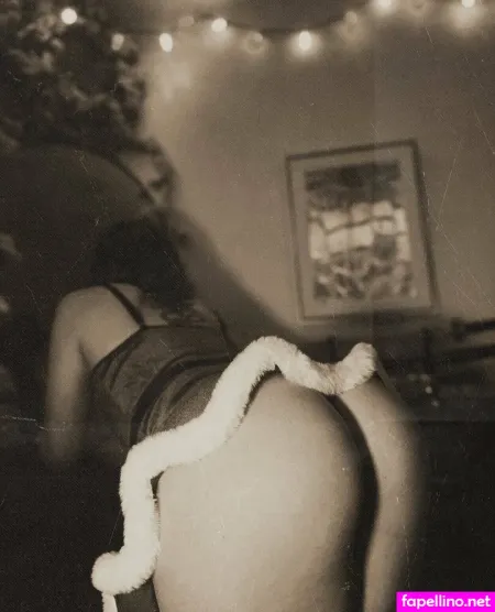 Chamberofluxure OnlyFans Thumbnail #5JNQLP5T7Z