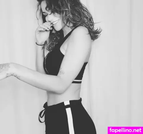 Chameen Von Klepacki 1 OnlyFans Thumbnail #4XTxUE1Ox1