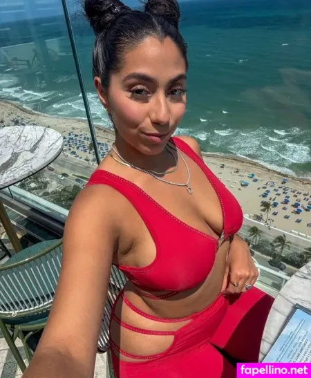 Champagnedenn OnlyFans Thumbnail #XBWzDT7pJk