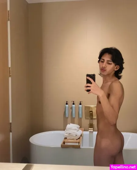 Champagneeacee OnlyFans Thumbnail #4veU8fj5H4